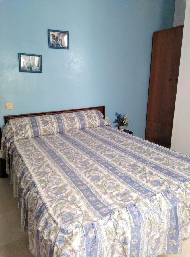 Pension Larra Mairena De Alcor Exterior photo
