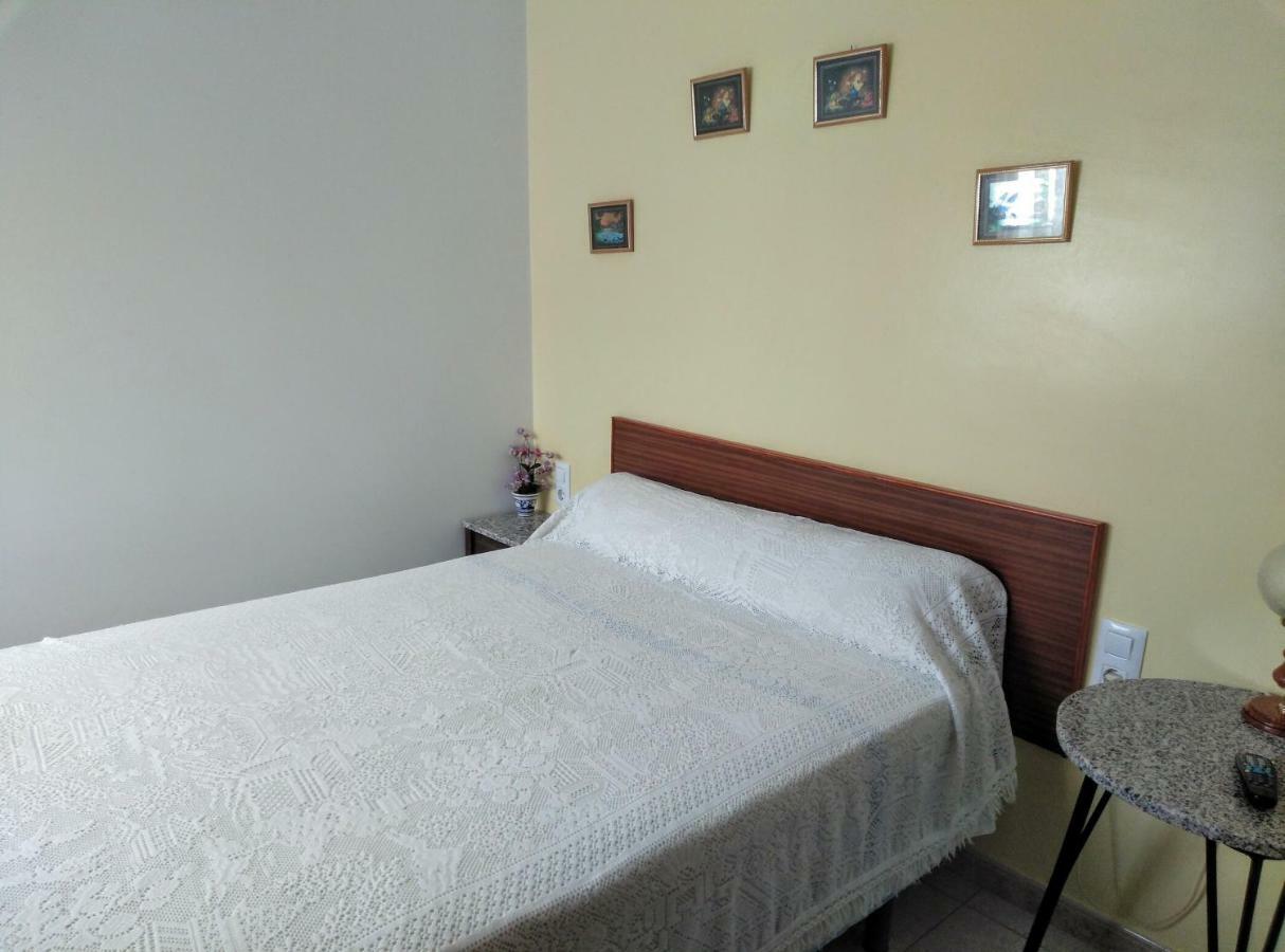 Pension Larra Mairena De Alcor Exterior photo